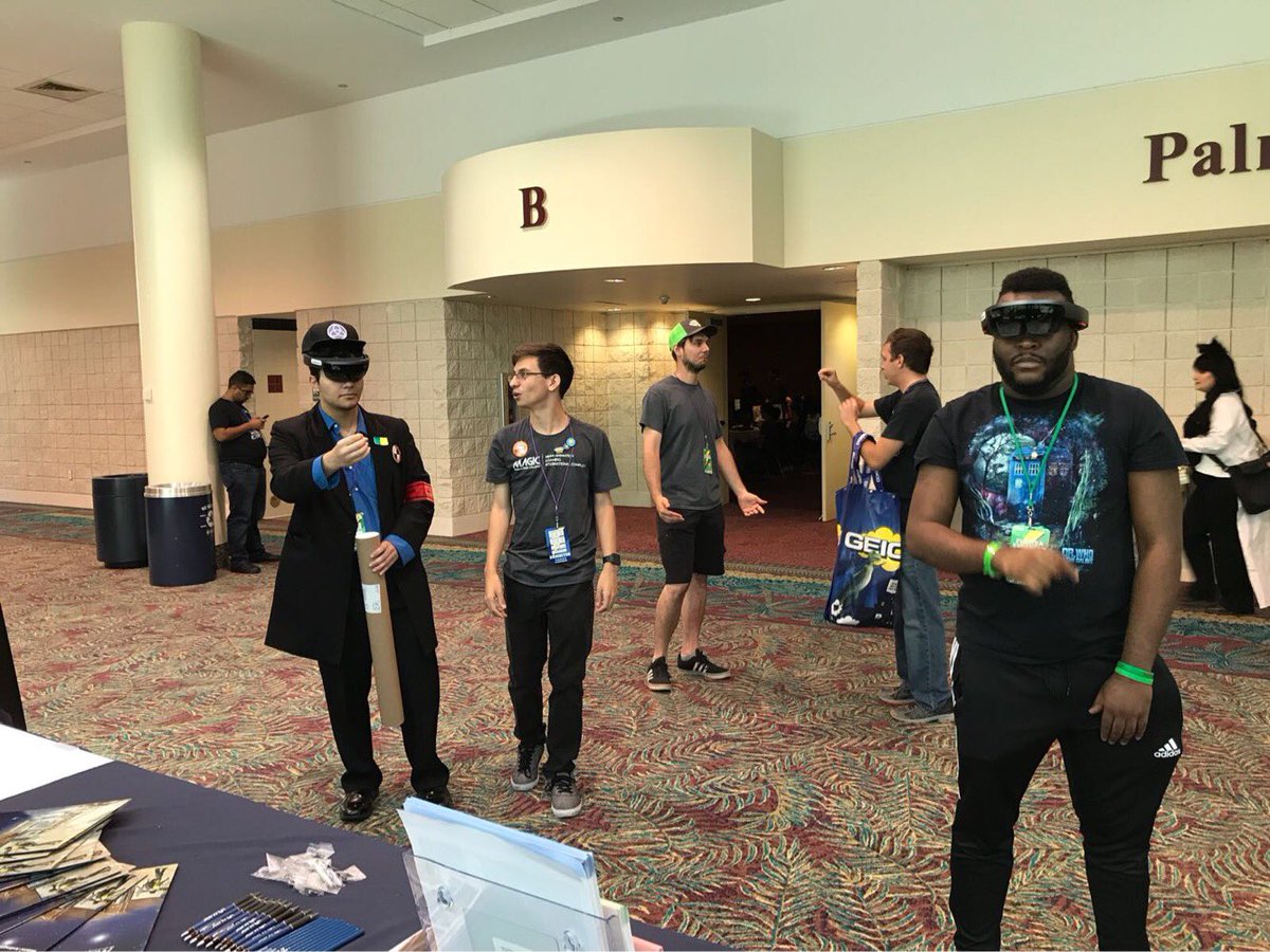 magicgamejam's tweet image. Amazing day 2 at @FloridaSupercon showcasing great games made by @MAGIC_MDC students, hope to see you guys and more tomorrow #magicinthewild