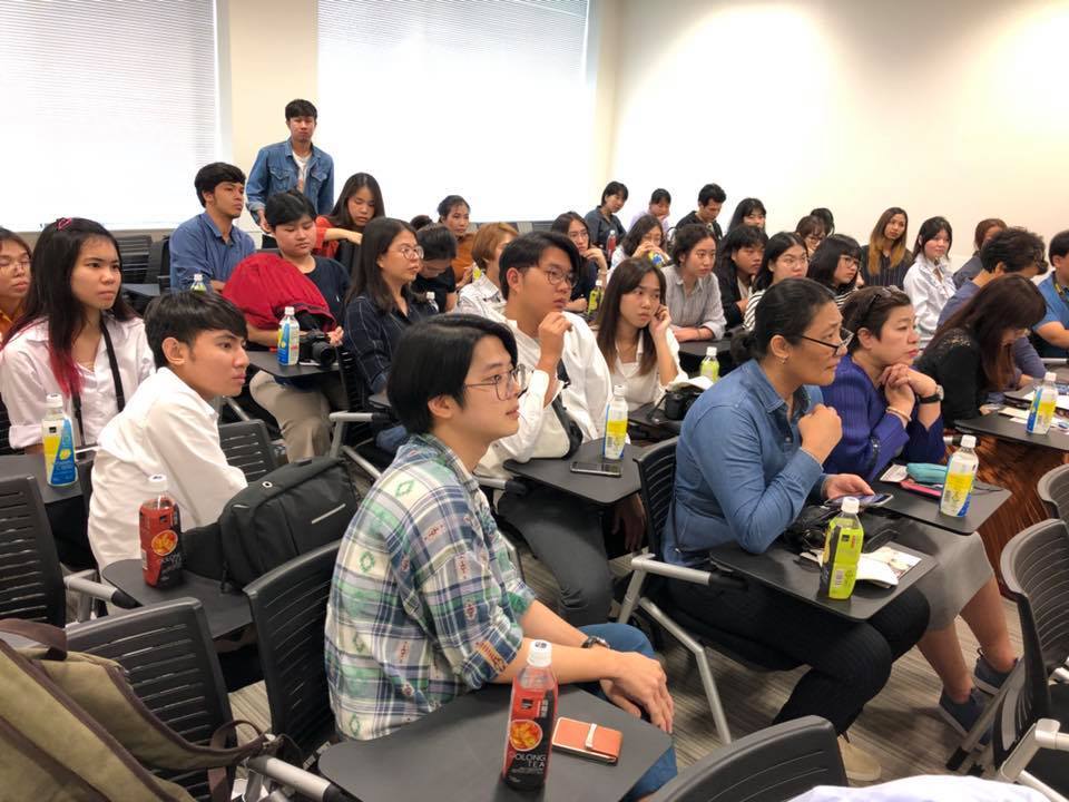 城西国際大学 No Twitter メディア学部 7月13日 金 に タイ シラパコーン大学コミュニケーション通信学部 ビジネスコミュニケーションテクノロジーの皆さん 教員と学生 36名が 城西国際大学紀尾井町キャンパスを訪問しました 城西国際大学 メディア 城西国際大学 No Twitter メディア学部 7月13日 金 に タイ シラパコーン大学コミュニケーション通信学部 ビジネスコミュニケーションテクノロジーの皆さん 教員と学生 36名が 城西国際大学紀尾井町キャンパスを訪問しました 城西国際大学 メディア