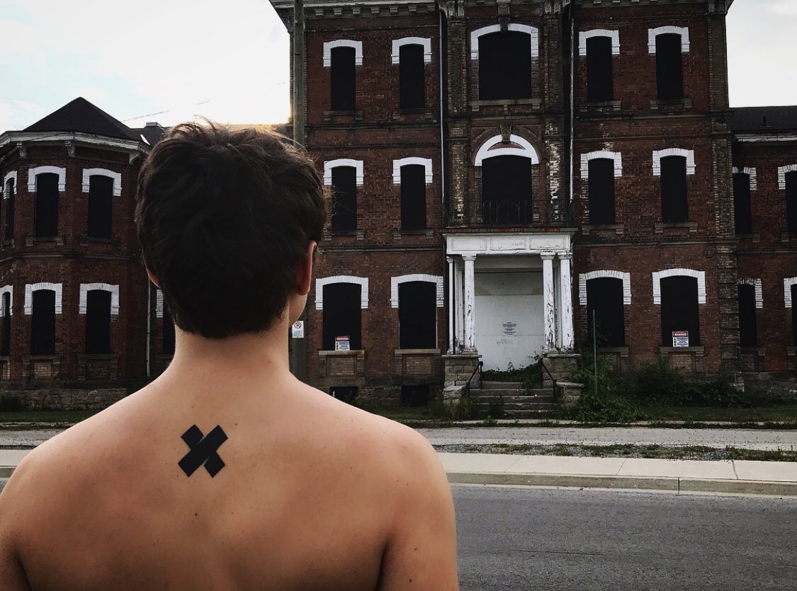 ColbyBrock's tweet photo. ghost https://t.co/7BjwaliCcQ