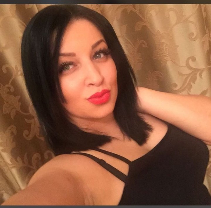 Elvira_single's tweet photo. ����💋💋 
.
#instagramdown
#milf #olgunkadınlar #mature #liseliifşa #camaraoculta #teenagers #LGS2018 #acun #survivor #NewsOnTV3 
❤ https://t.co/jdahfKMCvG