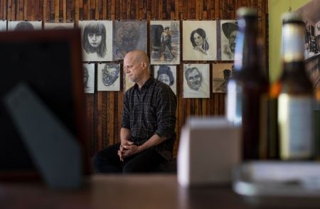 He Couldn’t Refuse a Deathbed Plea. Now He’s Got 10,000 Pieces of Art. buff.ly/2mixEm1