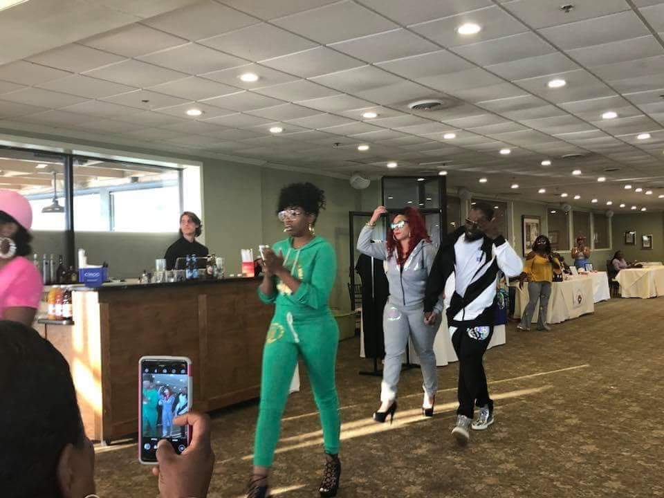 Life3lr's tweet image. We like to thank everyone that came out to the event yesterday👑 Kreations by royalty👑 the models was very great and we appreciate everyone that cop some #3LR brand