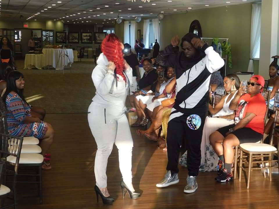 Life3lr's tweet image. We like to thank everyone that came out to the event yesterday👑 Kreations by royalty👑 the models was very great and we appreciate everyone that cop some #3LR brand