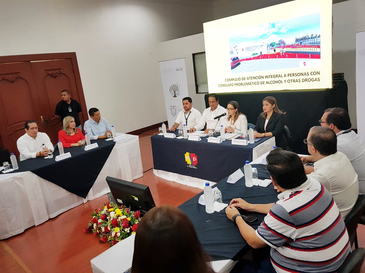 Participamos junto a Ministra de Salud y Gobernador del Guayas  en la presentación oficial de Proyecto para la Construcción de Primer  Complejo Nacional para atención y tratamiento a personas con problemas de alcohol y otras drogas.
#EcuadorSinDrogas
