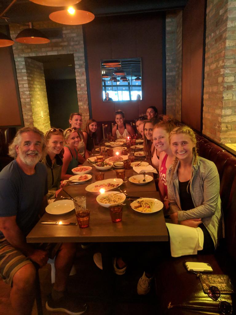 IVCCWBKB's tweet photo. Team dinner at #formento https://t.co/s9kVa2d2VE