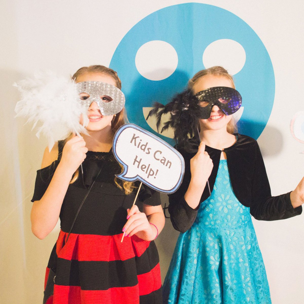 letthemLOL's tweet photo. Ready for some good news to kick-off your weekend? Check out our most recent blog post, an update on our recent #letthemlol Kid's Gala (hint: these kids are pretty amazing)! #linkinbio #manydrops #bigthings #nothingtoosmall #mosenessi https://t.co/BwEXc2ujnE