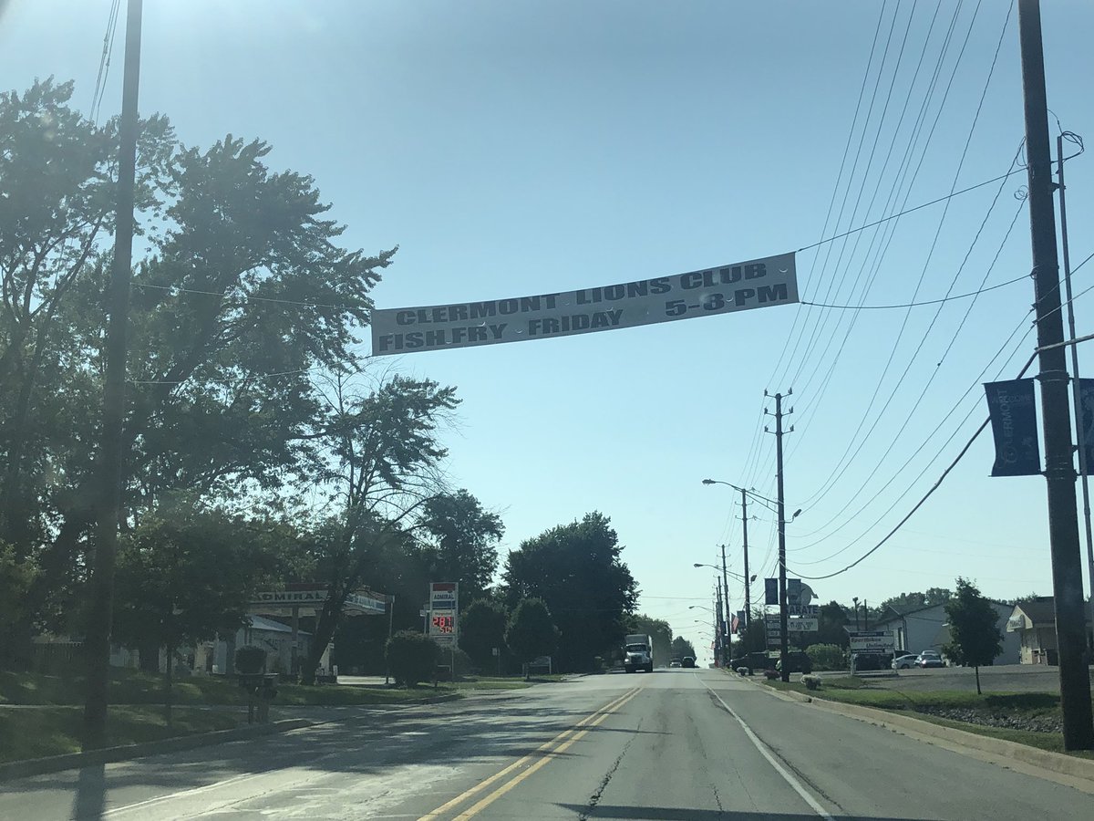 CristaCarlino's tweet photo. When you live in the best district in the city, you get to kayak @eaglecreekindy & then listen to #bluegrass music at the @ClermontRodeo Lions Club Park! #FridayThe13th #westsiderocks #fishfry #district6 https://t.co/4b5Zlw5kyL
