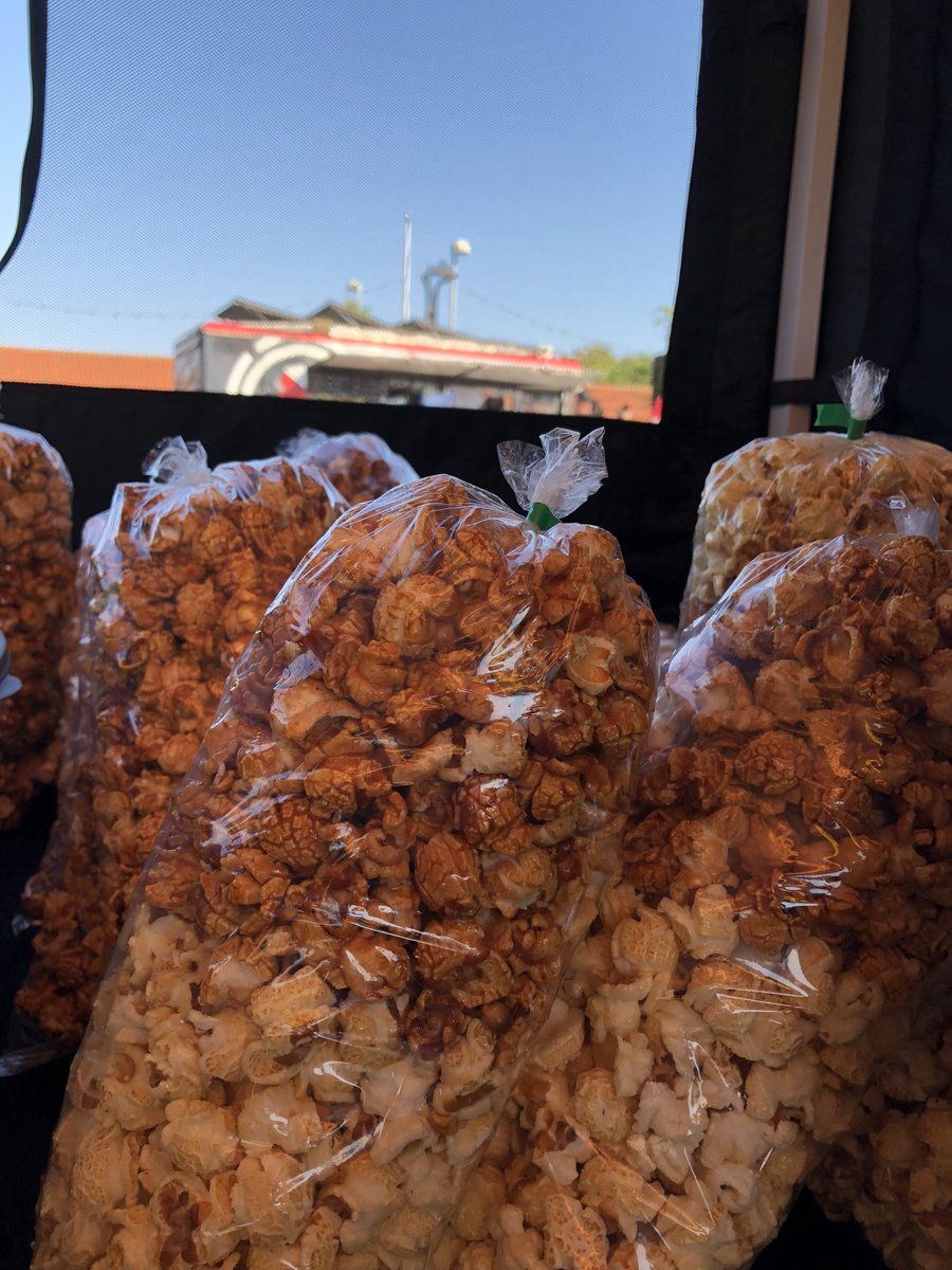 #FremontStreetEats #FridayNight #Family #FoodTruckMafia #GetYouSome #GetItIn #WeDoThis