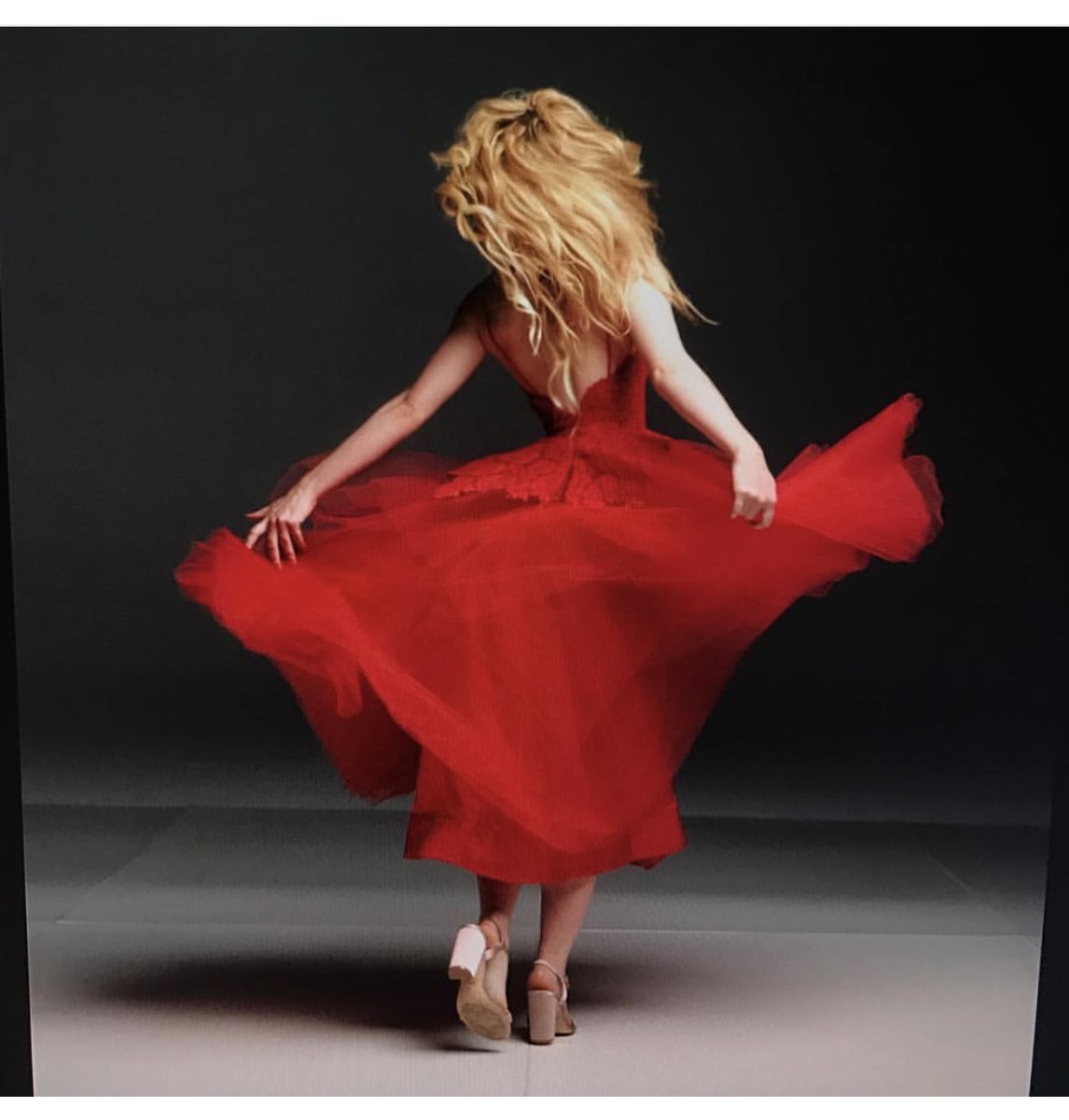 The Julie dress 😍😍 #BlockersWatchers <a href="/BlockersMovie/">Blockers</a> <a href="/UniversalPics/">Universal Pictures</a> #BlockersMovie