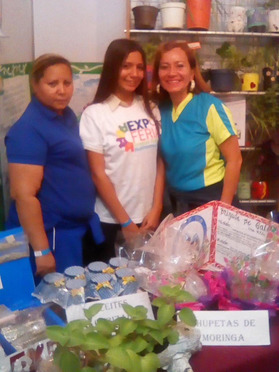 MMarisabe's tweet photo. Etnrpsss Mariño presente en la Expo Feria Productiva en el Circulo Militar Caracas @JauaMiranda @BONALDER @johanita_kenpo @rosaespejo @Nancyor7 https://t.co/PfwmWxtbW7