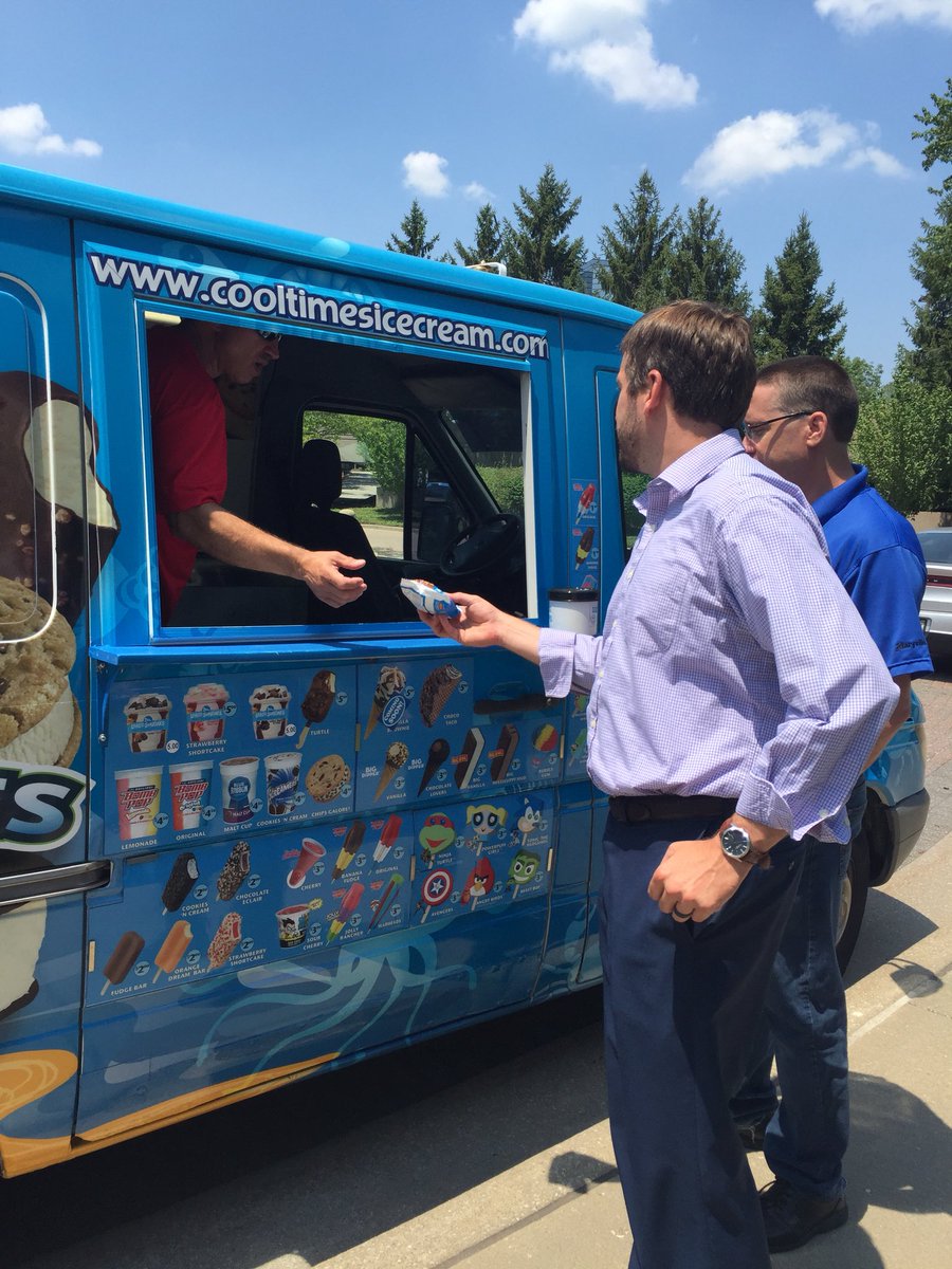 KateDTuttle's tweet image. Celebrated #NationalIceCreamDay a little early with the @WeAreMCG team. What a crew. #CoolTimes