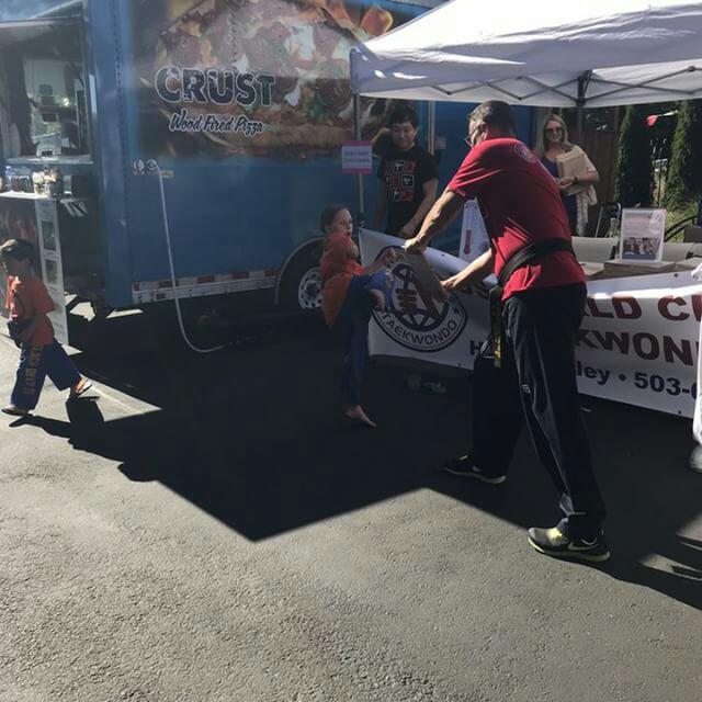crustwoodfire's tweet photo. Kung fu PIZZA ! https://t.co/ng7KUZQPHM