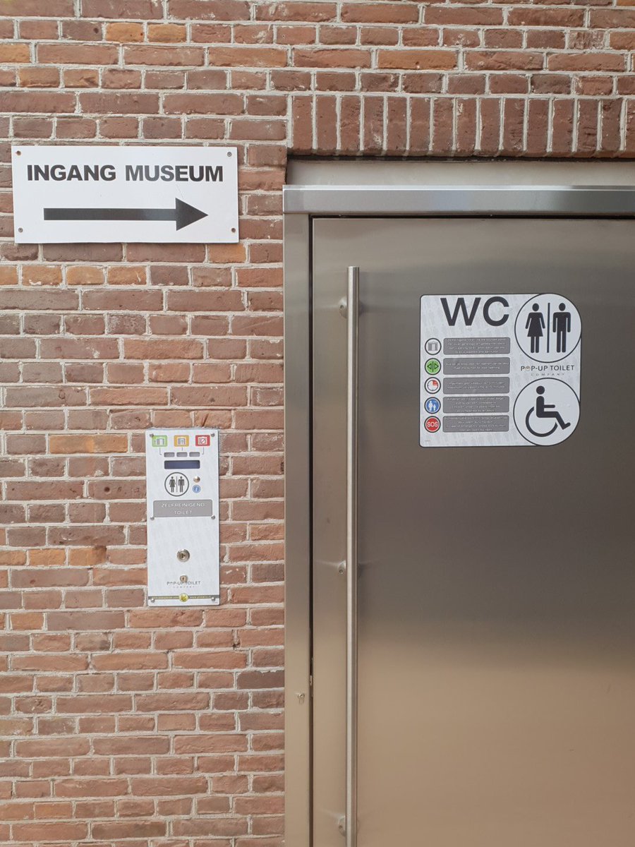 Mooi toilet, 2 weken achter op schema, nu nog iemand die hem activeerd. Sta al een uur met gekruiste benen....