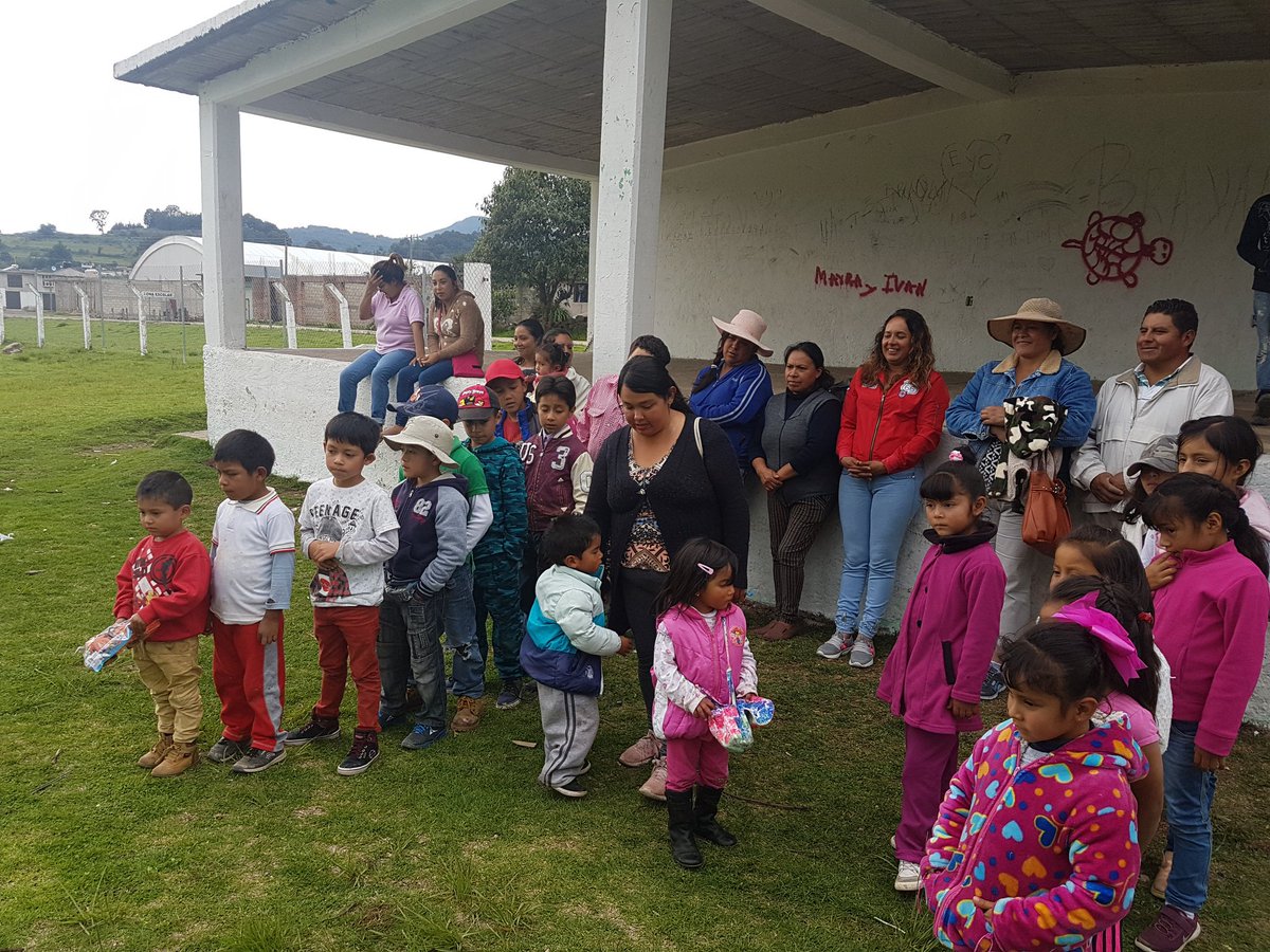 colibriac's tweet photo. Se realizó una entrega de juguetes en el municipio de @TimilpanMexico @DIFEM_ @estadodemexico_ @Indesol @AlfaDiarioMx https://t.co/koREkiVNj2