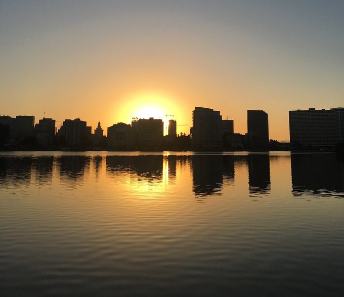 Beautiful sunset run tonight! #FromWhereiRun #KeepItMoving #SelfCare https://t.co/5eTeDMxPbO<a href="/tag/fromwhereirun"class="tags">#FromWhereiRun</a><a href="/tag/keepitmoving"class="tags">#KeepItMoving</a><a href="/tag/selfcare"class="tags"><span>#selfcare</span></a>