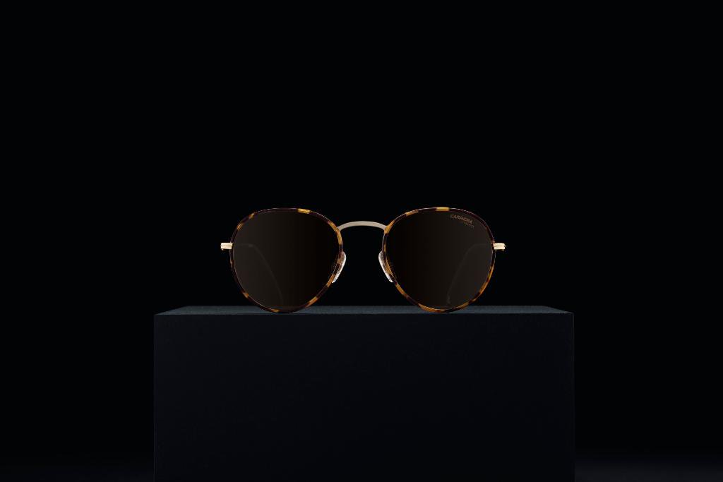 CarreraIndia's tweet photo. Carrera achieves the seemingly impossible by marrying supreme comfort with superior quality and aesthetic in this uniquely eye-catching style 151/S.  #CarreraEyewear #DriveYourStory @carreraworld https://t.co/ZrY4eUwRTo