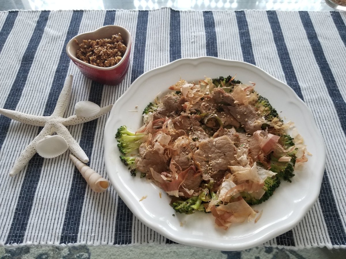 shir0w0b's tweet photo. 作った!食べた!うまーーーー!
超絶簡単だったスゴいぃー!
ヘルシーだしアレンジ利くのが良き(´ω`*)
#KDkitchen https://t.co/7mfW0U6SCM