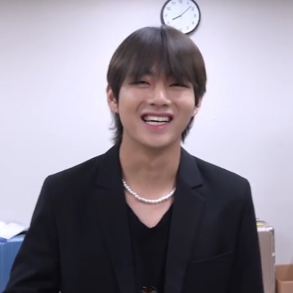 taehyung pics⚡️ tweet media