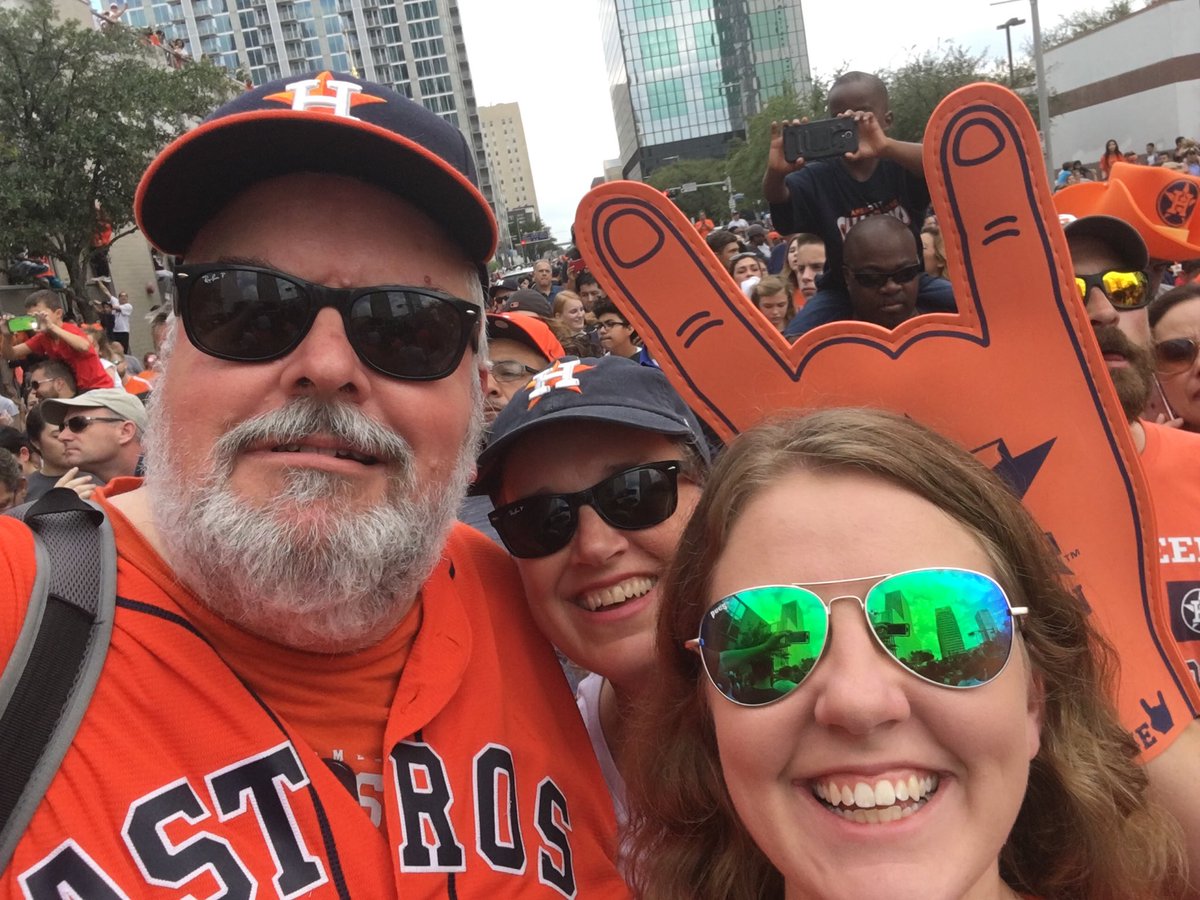 chrisfrink's tweet photo. Made the 8-hour round trip from Baton Rouge for the victory parade. #UltimateSWFanLA https://t.co/0XuMkryx5G