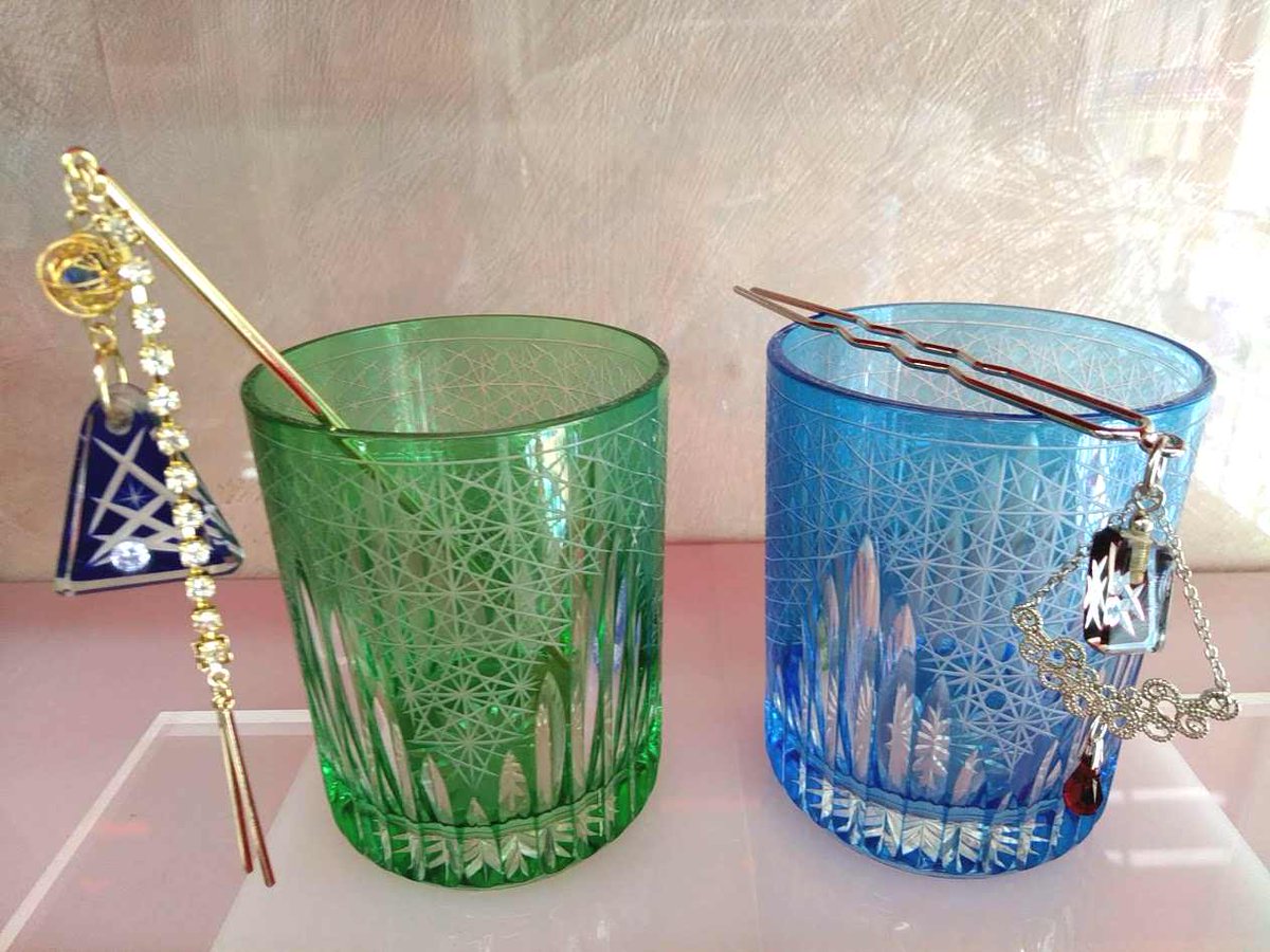 江戸切子製造販売 彩り硝子工芸 على تويتر 新作江戸切子の簪です 浴衣には勿論 洋服でも合わせられます 他には無い一品物 花火大会や盆踊り 夏祭りに必須のアイテムです 店頭にて是非御覧下さい ｈｐにも公開しておりません かんざし 簪 江戸切子