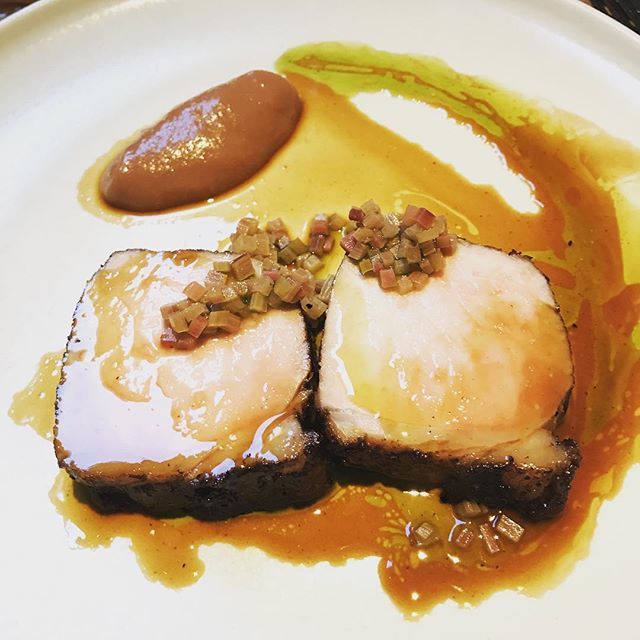 sippitysup's tweet photo. Wow #aprilbloomfield pork https://t.co/q16oXdDChc https://t.co/O9jh6J9pLI