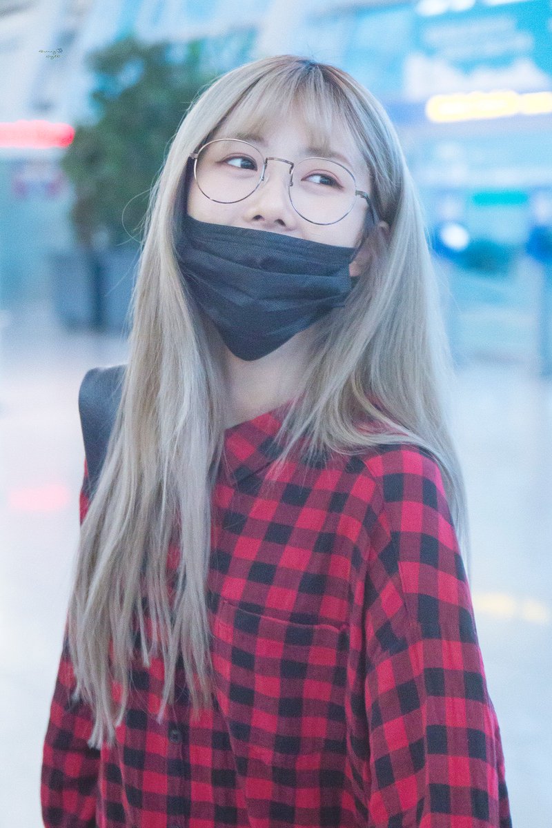 19970107com's tweet photo. 180713 ICN HQ

君がいるから私がいるよ😌💕

#드림캐쳐 #유현 #DREAMCATCHER #YOOHYEON @hf_dreamcatcher https://t.co/0xvX5tmE6m