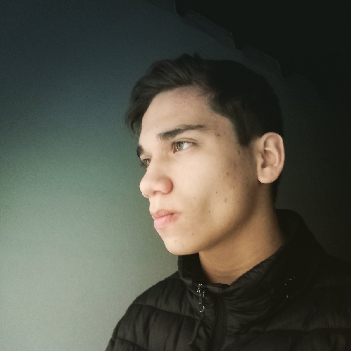 SereyLucas's tweet photo. #NuevaFotoDePerfil https://t.co/gpxNmJGgIY