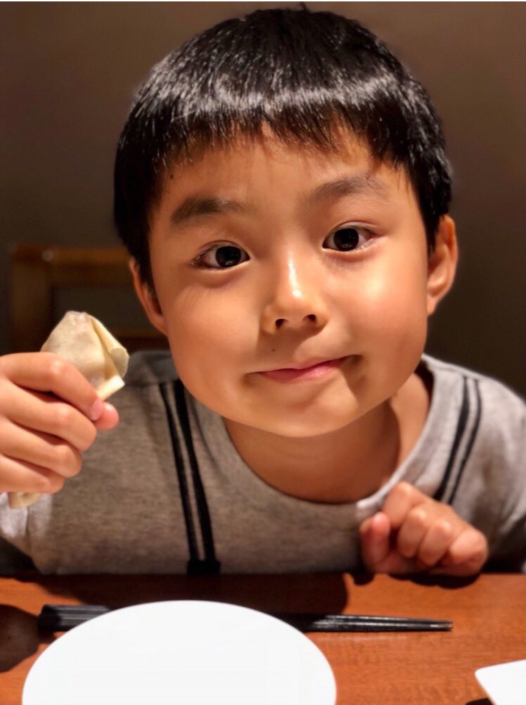 たむ 右團次さんといえば 息子の市川右近くんがめっかわだと思うんですが ショタのプロの皆さんいかがですか かんげんもかわいいし歌舞伎界の未来は明るい すくすく育て