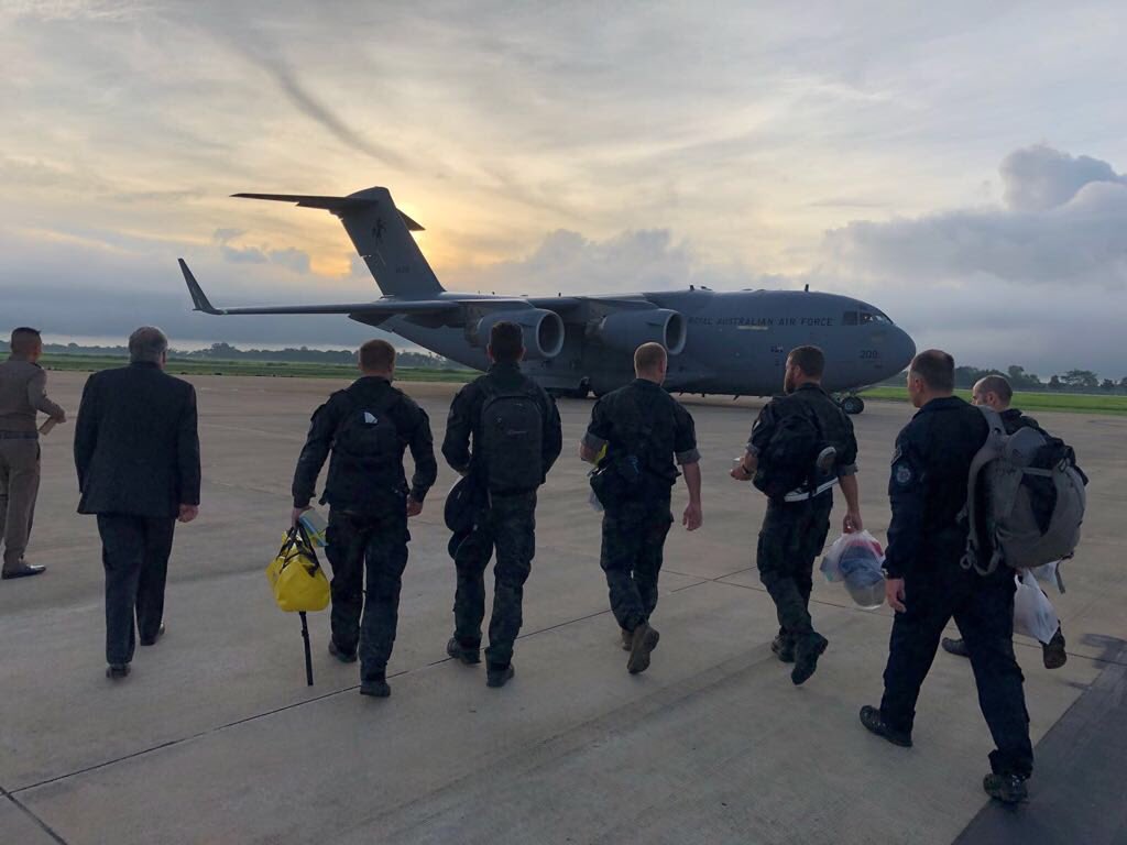 AusFedPolice's tweet photo. Wheels up. Wheels Down. Our SRG divers are safely home.#ThaiCaveResue #ThamLuangCave #WildBoars @dfat @DeptDefence https://t.co/G7c2Emea1N