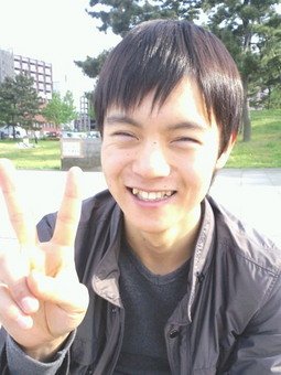 takajo_507_0806's tweet photo. もう何度呟いたか分からないけど「薄桜鬼の沖田やります！」って発表した中学生と見紛うおぼこい窪田くん（左）が、本番では右の仕上がりだったのをリアタイで目撃してから窪田正孝に不可能はないと確信してる https://t.co/sU1gelYxgq