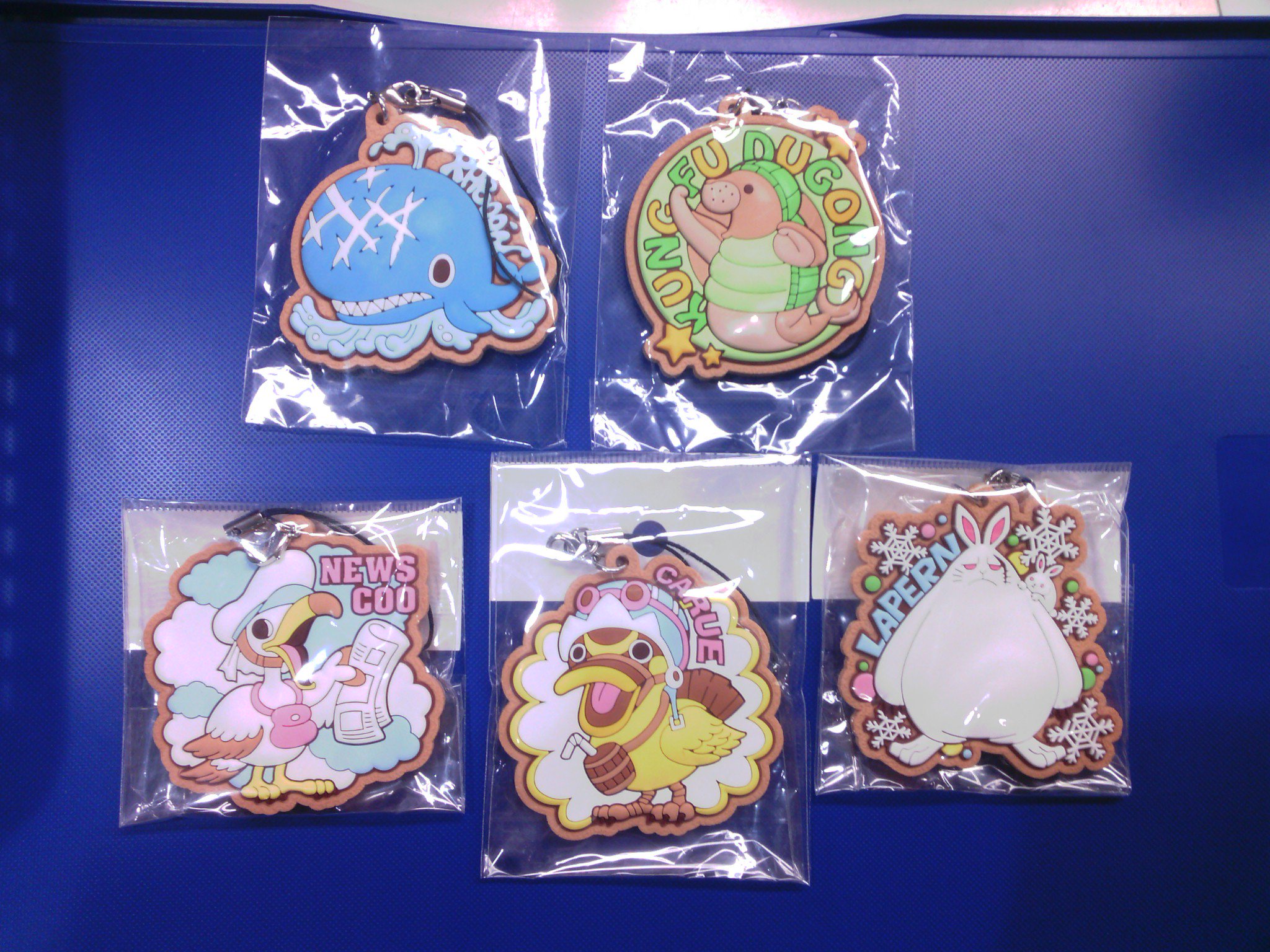 K Books キャラ館 ジャンプ A Twitter 入荷情報 ワンピース より 動物ラバーストラップが入荷致しました どの動物も可愛くて集めたくなります カルーかわいい ｪ ﾎﾟｯ Kbooks ワンピース T Co K6l6ztzjre Twitter