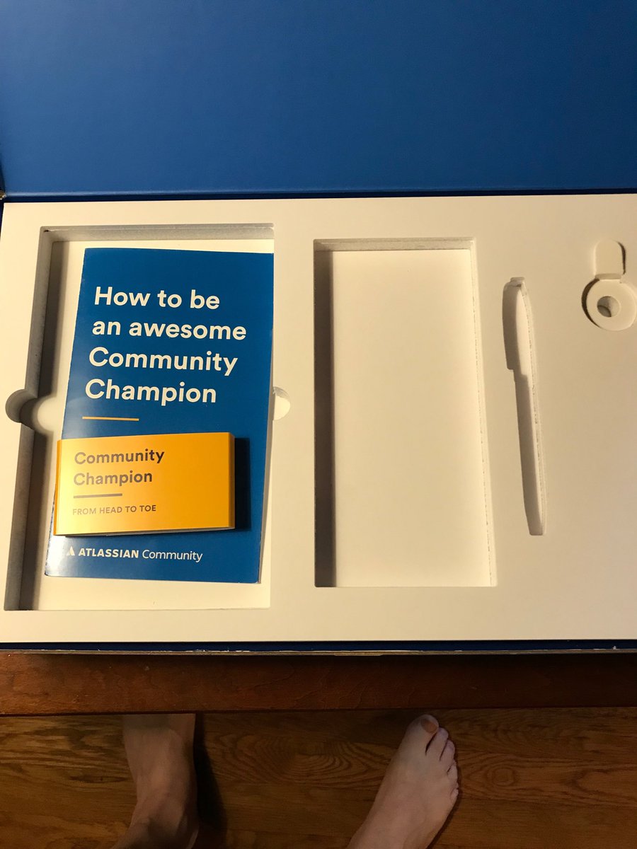mdoar's tweet photo. Nice one #atlassiancommunity. My kids stole my schwag before I got home :) https://t.co/eemjmWV3sv