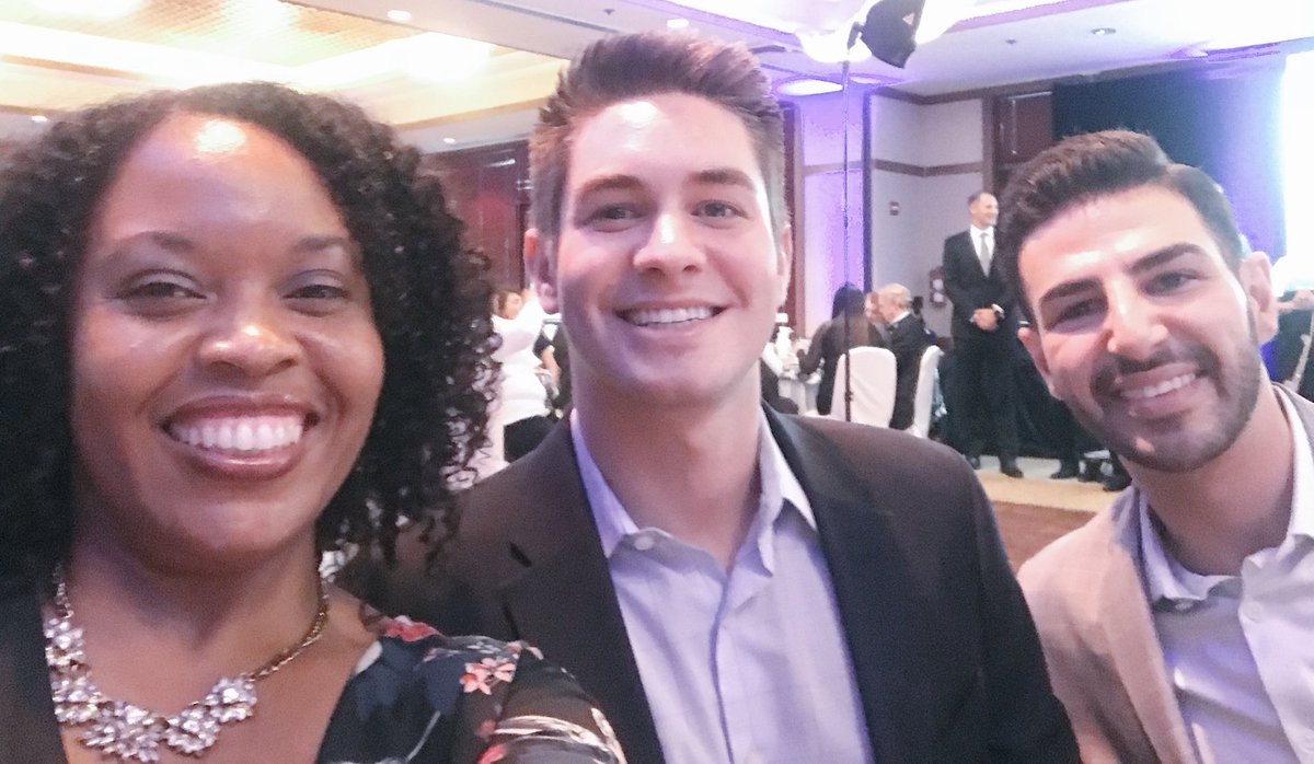 MichaelLomio's tweet photo. Thank you to @KPShare Executive / @SVLeadershipGrp Board Member Chris Boyd for inviting @NardinSVLG, Alexandria, and I to the Santa Clara Chamber of Commerce’s 2018 Pyramid Awards tonight. https://t.co/8okf2vb5Nt