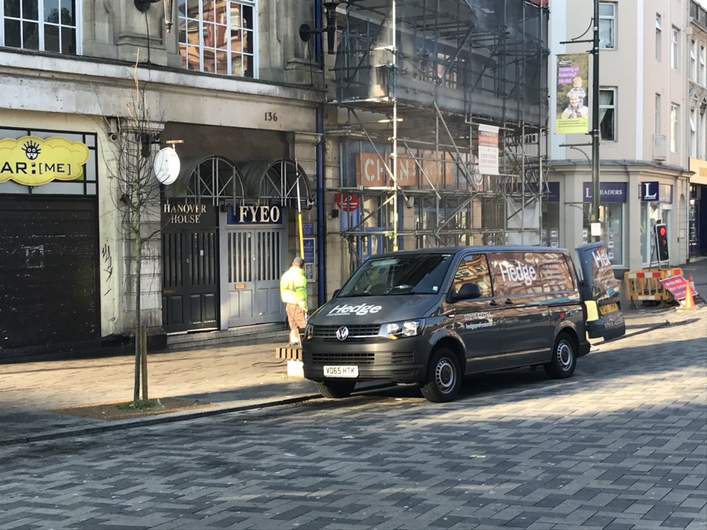 Early start for the pressure wash team this morning to minimise disruption to local business and shops. #Bournemouth #Christchurch #cleaning