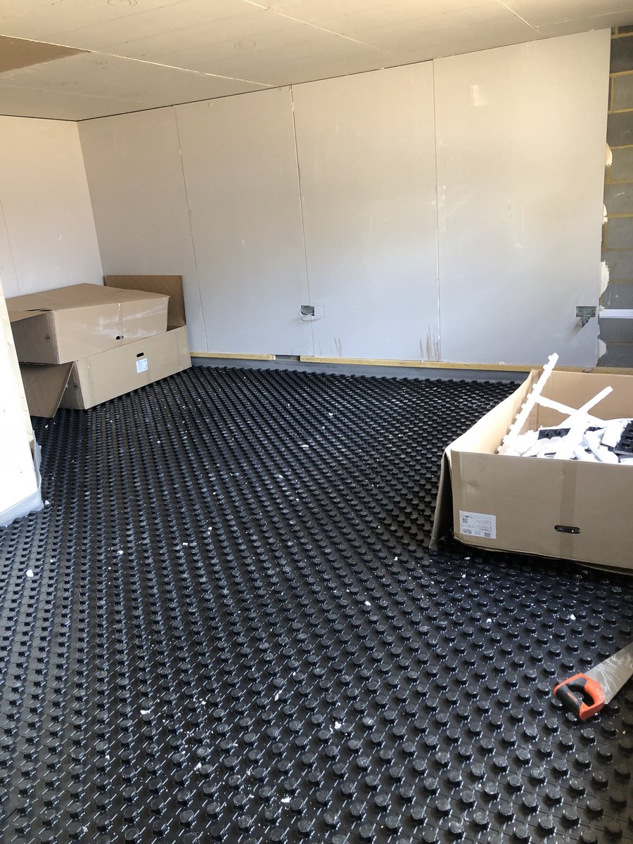 DistinctLtd's tweet photo. Chalfont insulation going down ready for our plumbing team to install underfloor heating. #builders,#developers,#plumbing,#underfloorheating https://t.co/ko2EOg3vpT
