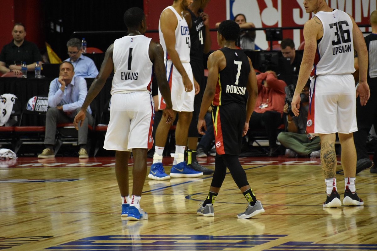 NBASummerLeague's tweet image. The @ATLHawks beat the @LAClippers 97-81 #NBASummer 

At 5 foot 5 inches, Junior Robinson led all scorers with 20 points! 🏀
