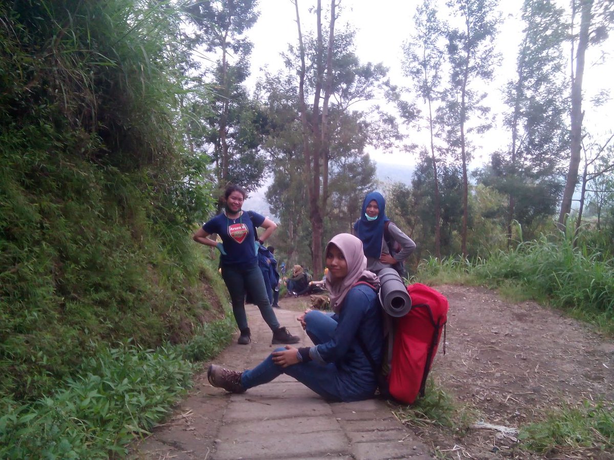 AzizahAzzaid's tweet photo. kangen ini gak ka' @airanuri ? https://t.co/2sDiOYqqqi
