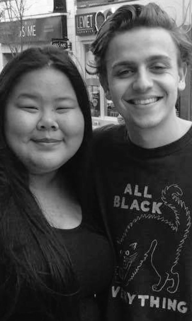 Li_Deslauriers's tweet photo. So yeah it's possible to #solvethesolvable @ScottHelman
This guy thought me that small actions can make people feel better!
(Idk if u can see the hair difference but this guy inspired me so much)
1year between both photos
First one is now and the second was last year!😉❤ https://t.co/SnaFpK1Hde