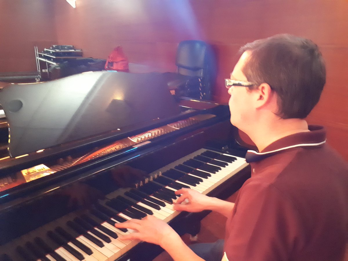 KanFoul's tweet photo. Panier piano panier piano panier piano..... https://t.co/xak0s2f8vf
