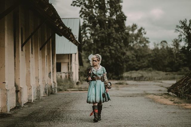 ShutterSpdMedia's tweet image. Country roads, take me home
To the place I belong
West Virginia
Mountain mamma, take me home
Country roads
In frame: @snipsandsnailscosplay ift.tt/2Jm2HXk