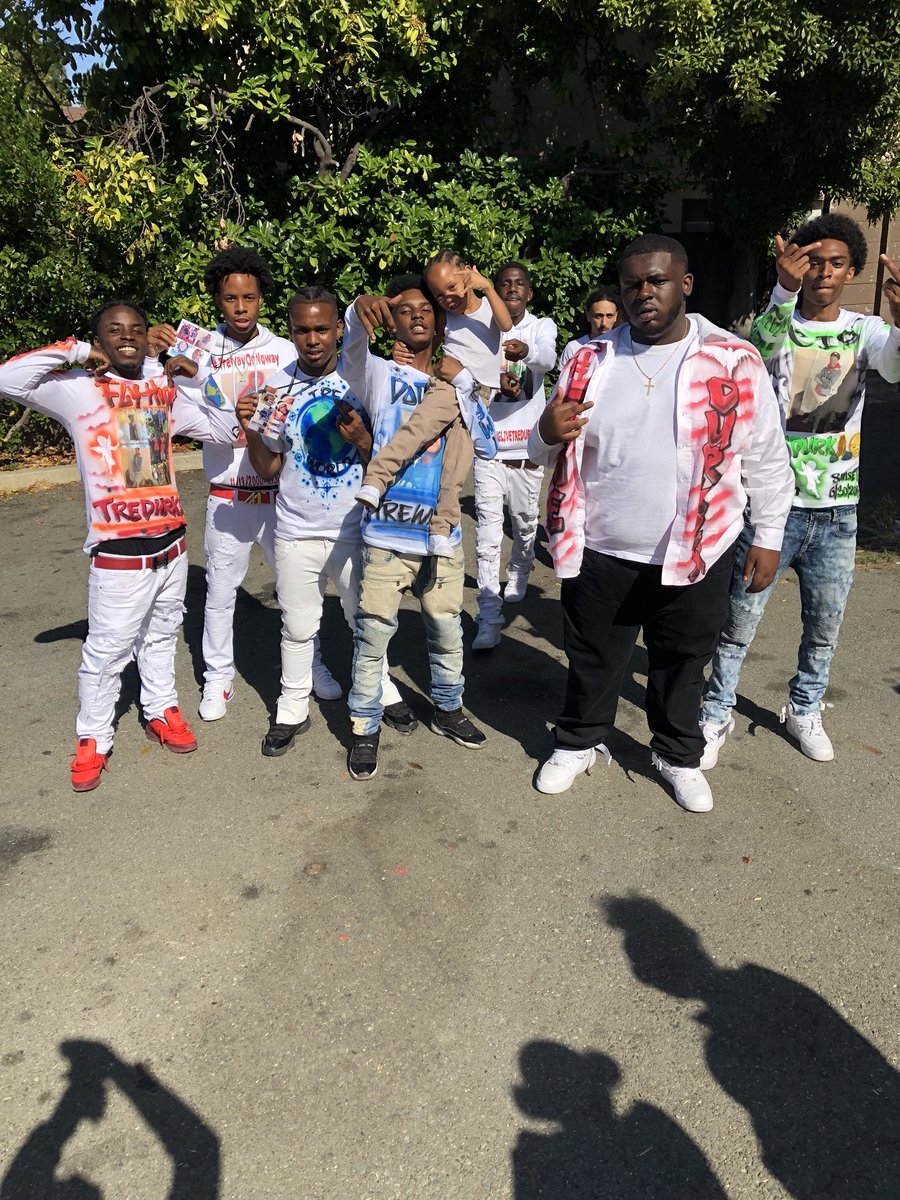 bandlifek9's tweet photo. #tregangx2🌎🦅🖤 #trewayornoway🗣 #tredurk2x🌍❤️🕊 #treworld🌎 https://t.co/ZtQSIhfXgg
