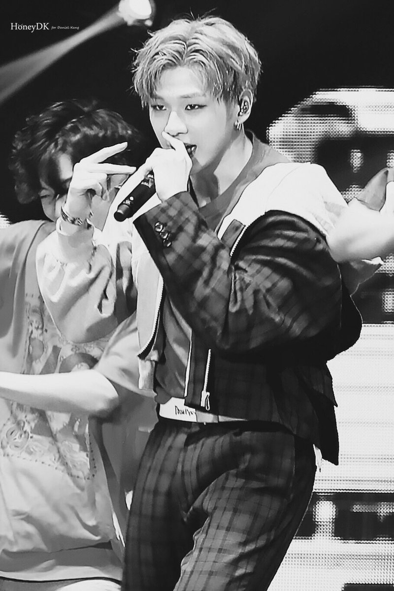 honeydk1996's tweet photo. 180710

#강다니엘 #KangDaniel #워너원 #WANNAONE https://t.co/0lDPuXrxjV