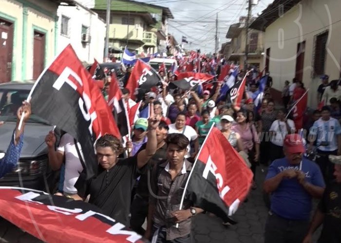 canaltn8's tweet photo. #Departamentos #Nicaragua🇳🇮| Familias de Boaco realizan caminata en conmemoración al 39 aniversario del repliegue
#AlRepliegueConDaniel #AquiNicaraguaLibre 🔴⚫️
Lea más 👉https://t.co/E4gh53VgDl https://t.co/Blyt1oQFOF