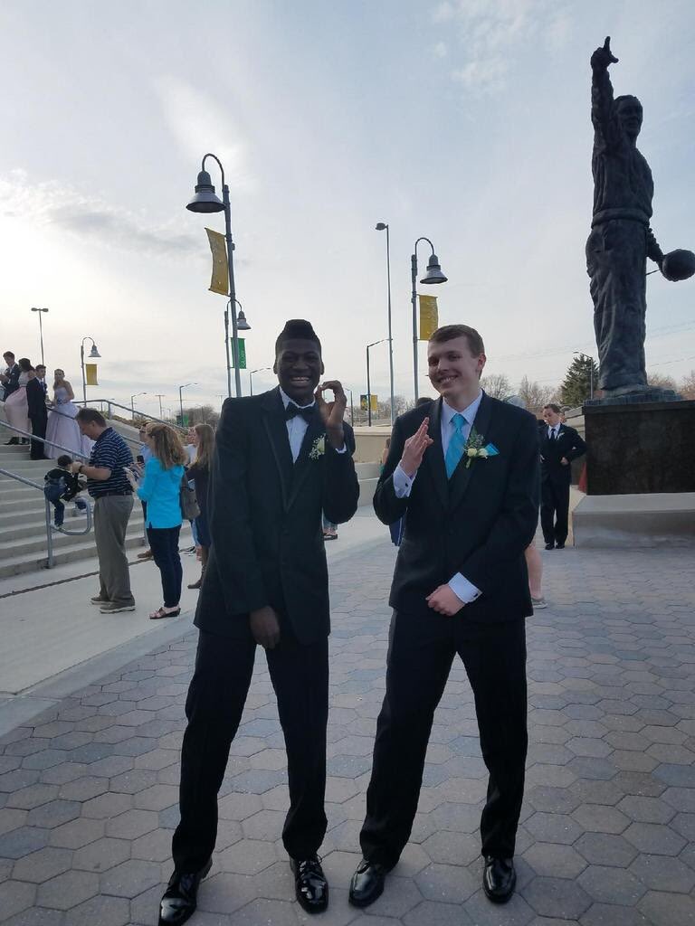 garrettmooren's tweet photo. Happy Belated Birthday @cordizzlepinch !!! Feel free to hit me up sometime if you wanna learn how to be cash like me #OnWisconsin https://t.co/3E7kY0Xf1V