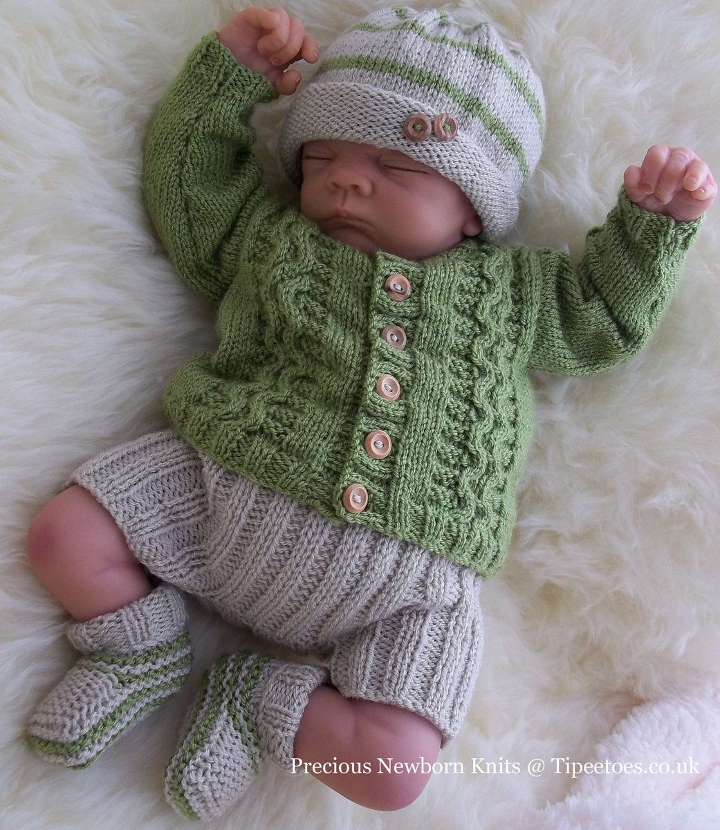 babyhandknits's tweet photo. Thanks for the kind words! β
β
β
β
β
"Very cute and easy to make.." kathleenpetersdurrig https://t.co/w9HqledVeC #etsy #supplies #knitting #pdfknittingpattern #instantdownload #knittedbooties #babyboys #knittedbabyhat #knittingpattern #newbornbaby https://t.co/VzQL7tfrl5