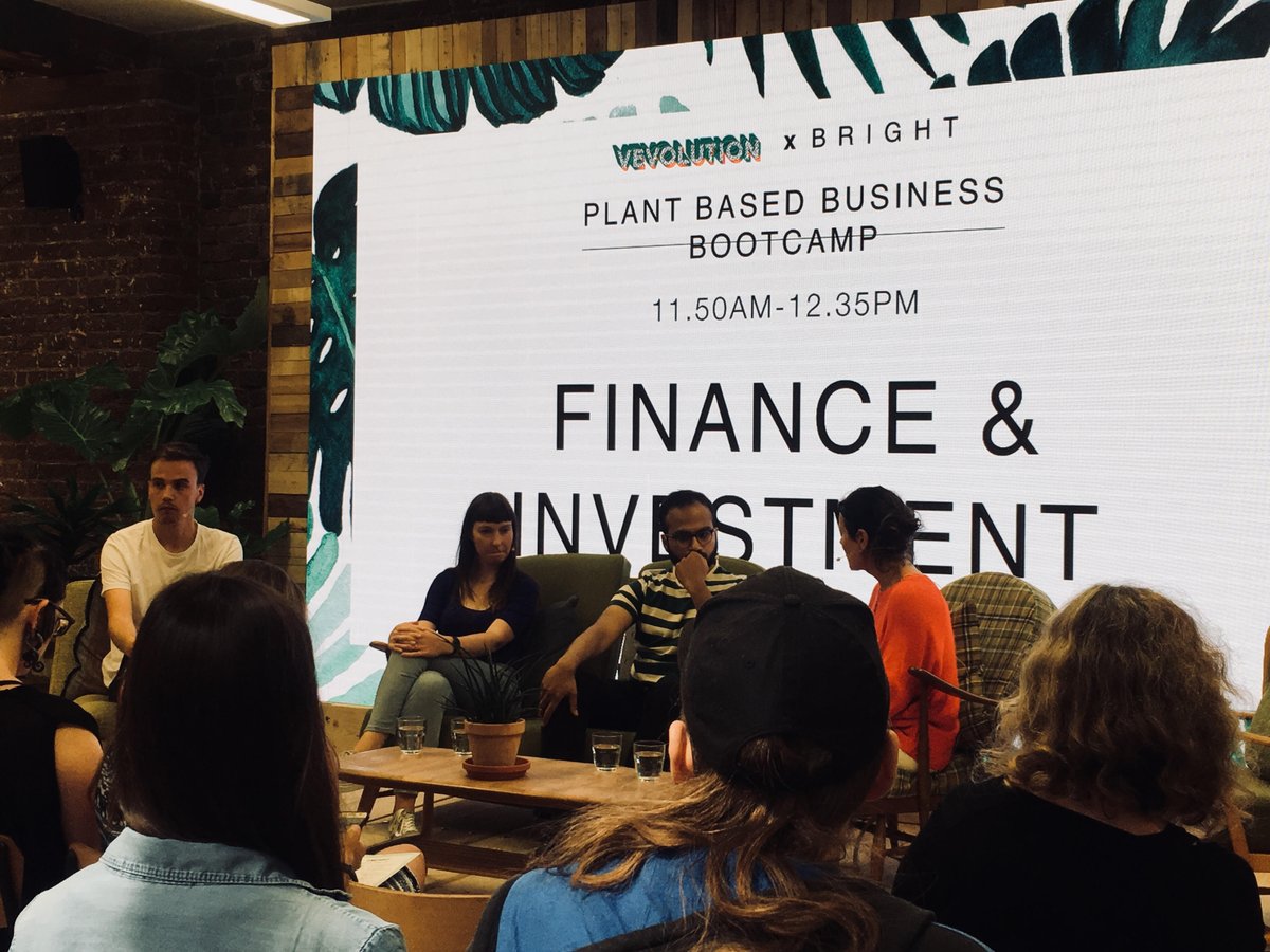 Finance + Investment panel feat <a href="/trstnthms/">Tristan Thomas</a> <a href="/monzo/">Monzo 🏦</a>, <a href="/kerstintweets/">Kerstin Robinson</a> <a href="/NixandKix/">Nix & Kix Drinks</a>, <a href="/insaneodyssey/">Ashish Goyal</a> Bran Investments &amp; host: Andrea Reynolds, Bizfly. 
"It's not just about the numbers, it's about the quality of the investment".
#plantbased #plantbasedbusiness #socialmedia #vevolution