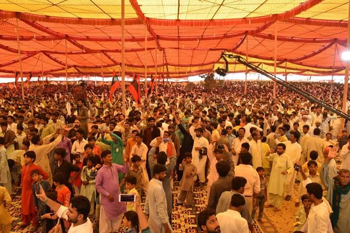 rasoolbux652's tweet photo. ایشیا کے عظیم رھبر رسول بخش پلیجو کی چیھلم کی تقریب جنگشاھی میں جاری ۔ ھزاروں کے تعداد میں لوگ شریک
#RasoolBuxPalijo
#RevivingLegends
#AwamiTahreek https://t.co/nUi4aY0GCQ