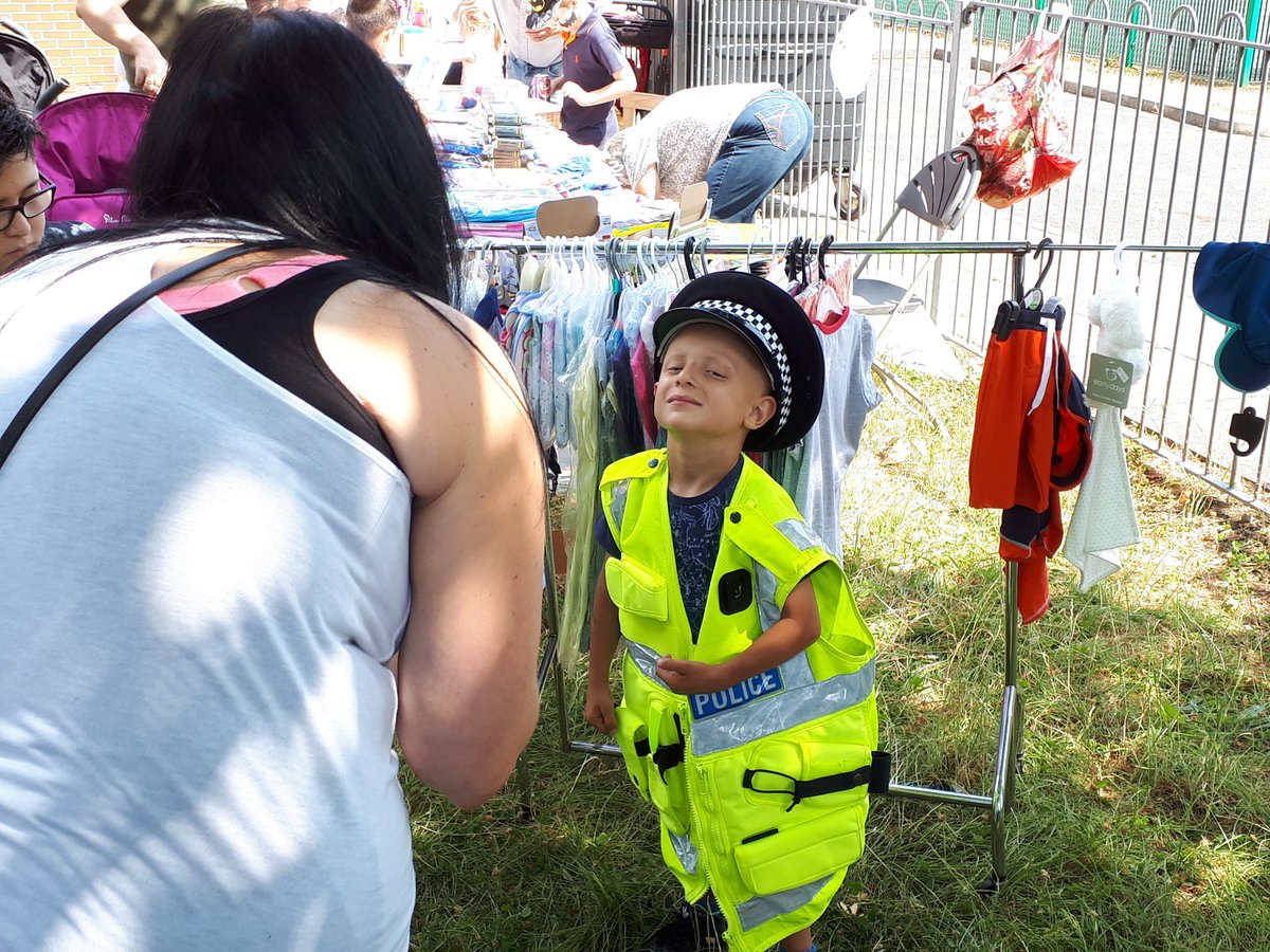 sworcscadets's tweet photo. We're flat out at #CommunityEvent Horizon Community Centre Midland Road #fingerprints # helmets #stabvests #florries https://t.co/bgRPkDG1wN