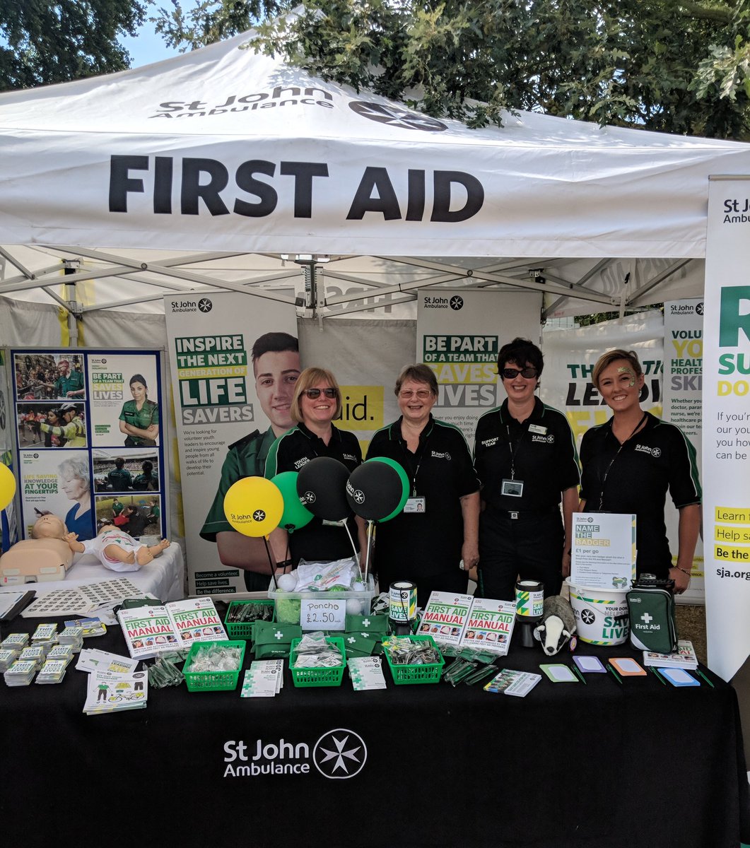 #BedfordRiverFestival is graced by @HCarle88 and her Fundraising and CPR challenge! Get yourself down....