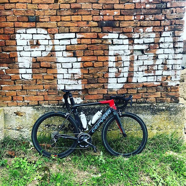 thenoizz's tweet photo. KOMunist weather in #Buzad #PeDeal #pedal #cyclingpr0n #cervelo #cervelos3 #givekudos https://t.co/pUSyaAk5p1 https://t.co/cACRif2Kea
